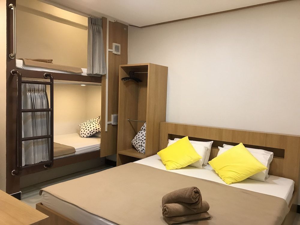 Childrens Theme Room