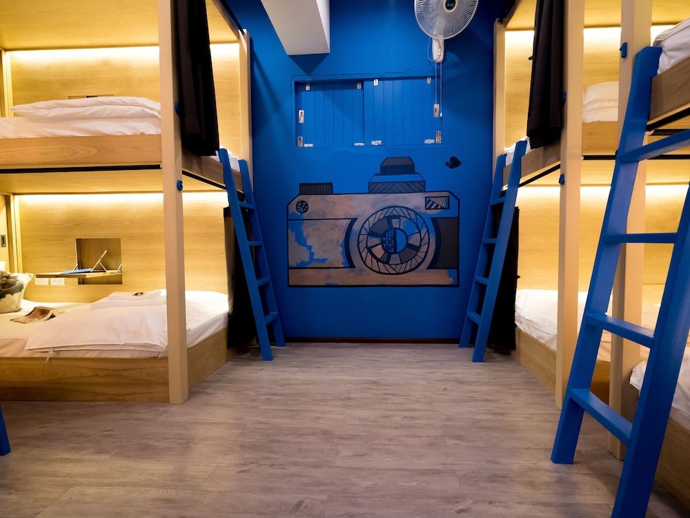 8-Bed Mixed Dormitory