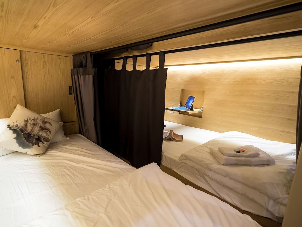 6-Bed Mixed Dormitory
