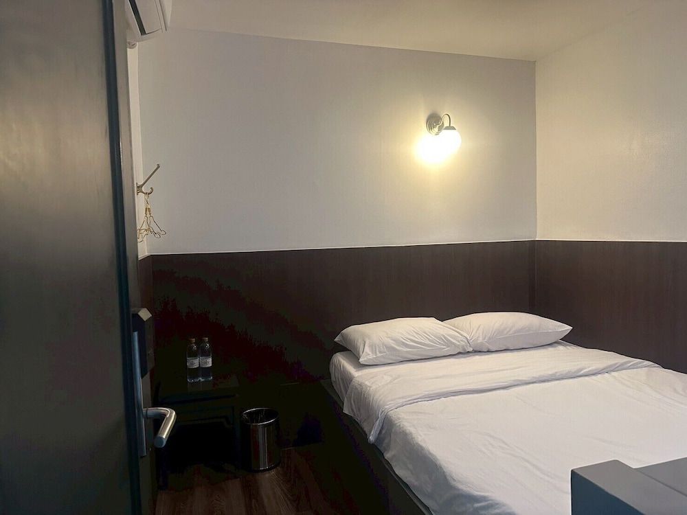 undefined Four Sisters Homestay - Hostel 4