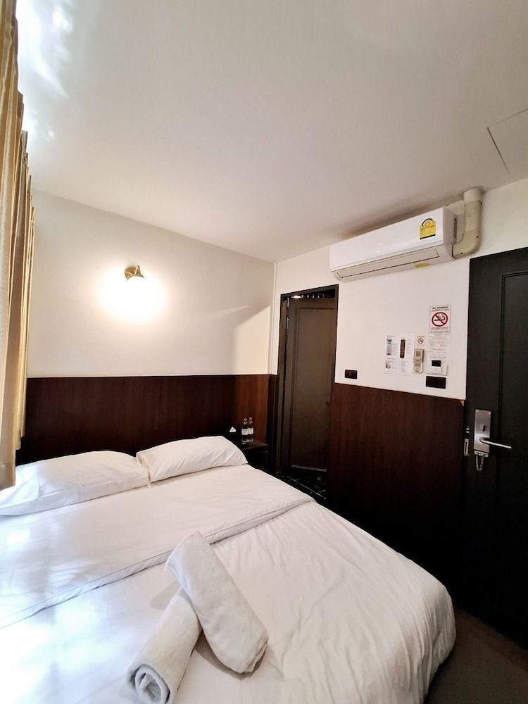 Standard Double Room, Non Smoking, Private Bathroom