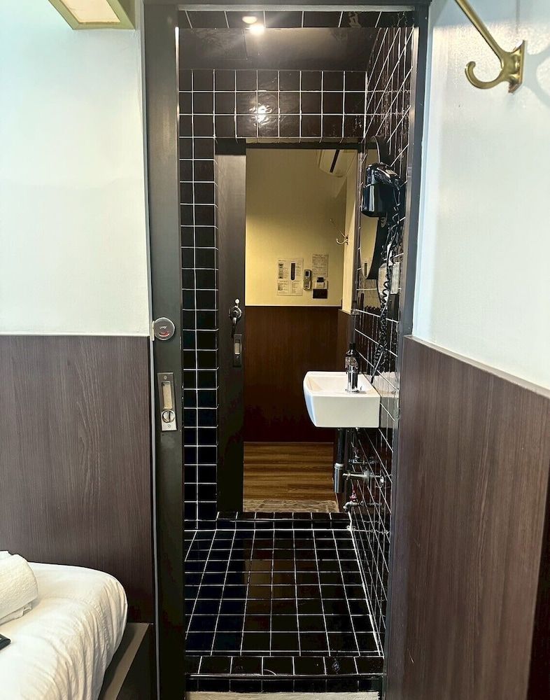 undefined Four Sisters Homestay - Hostel 9