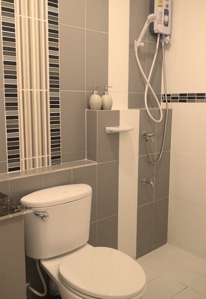 The London Tearoom Standard Double Room 4