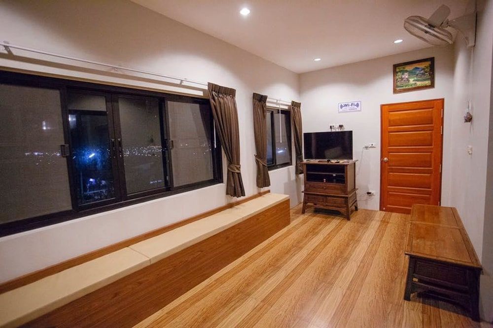 Baan Fueng Fah 102 Pool Villa 4-Bedroom Pool Villa 10