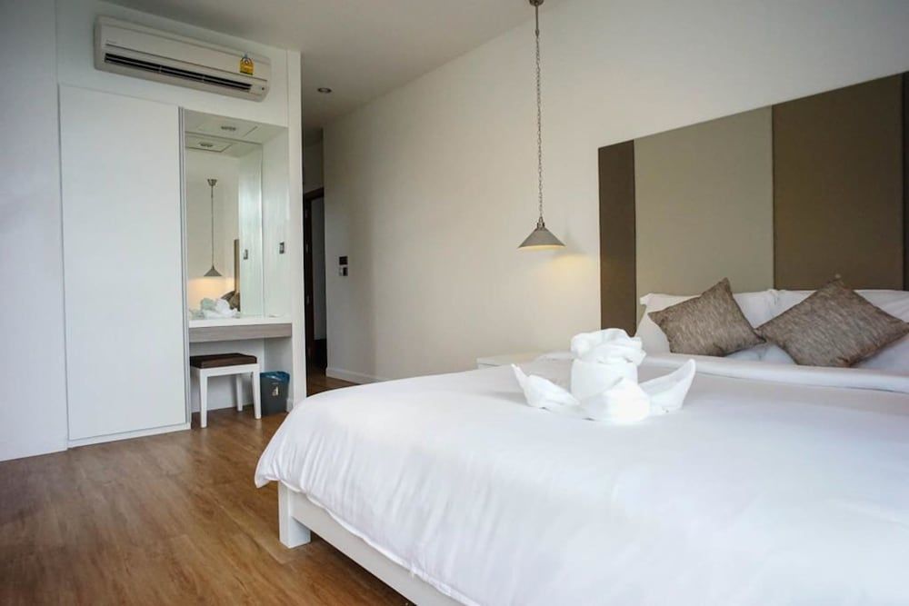 Monte Vista Chalet Luxury House, 6 Bedrooms, Mountain View, Poolside 5