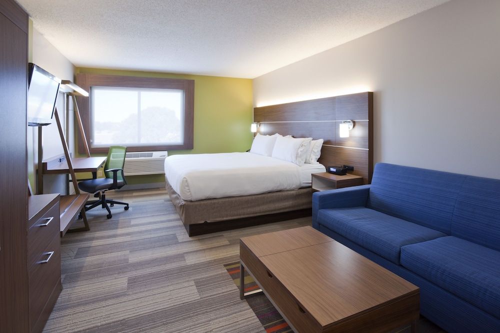 Standard Room, 1 King Bed