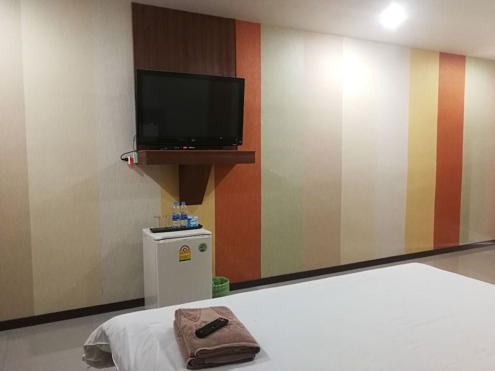 Reurn Thai Resort Ratchaburi Standard Double Room 4