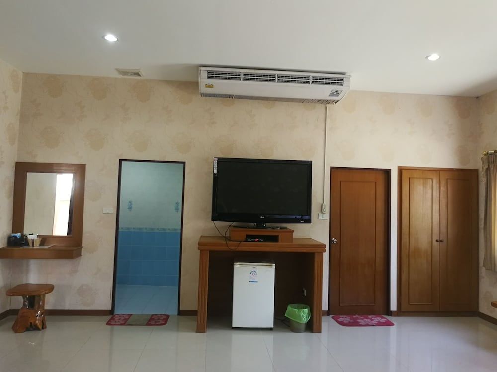 Reurn Thai Resort Ratchaburi Family Room, Non Smoking 8