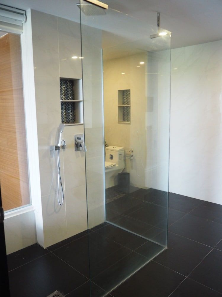 The Vista Hotel Junior Suite Room 5