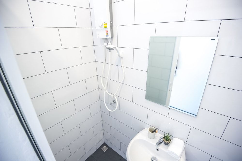 Glur Phuket Patong Beach Economy Double Room 8