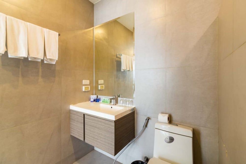 iCheck inn Residence Sukhumvit 1 Deluxe Studio, 1 Bedroom, Kitchen, City View 9