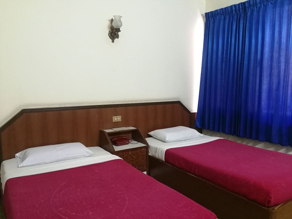 Ho Fah Hotel Standard Twin Room with Air Condition