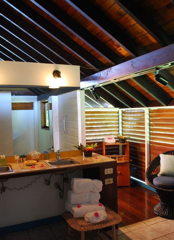 Half Moon Blue Superior Penthouse 7