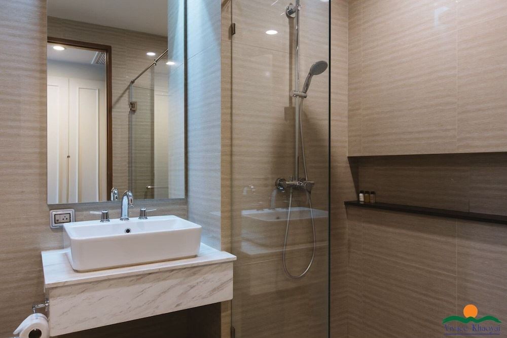 Vivace Khaoyai Resort Superior King Bed (No Bathtub) 2