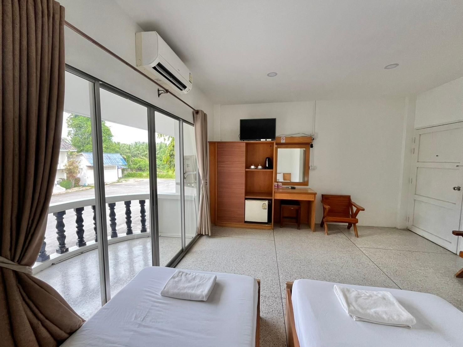 Superior Room with Balcony