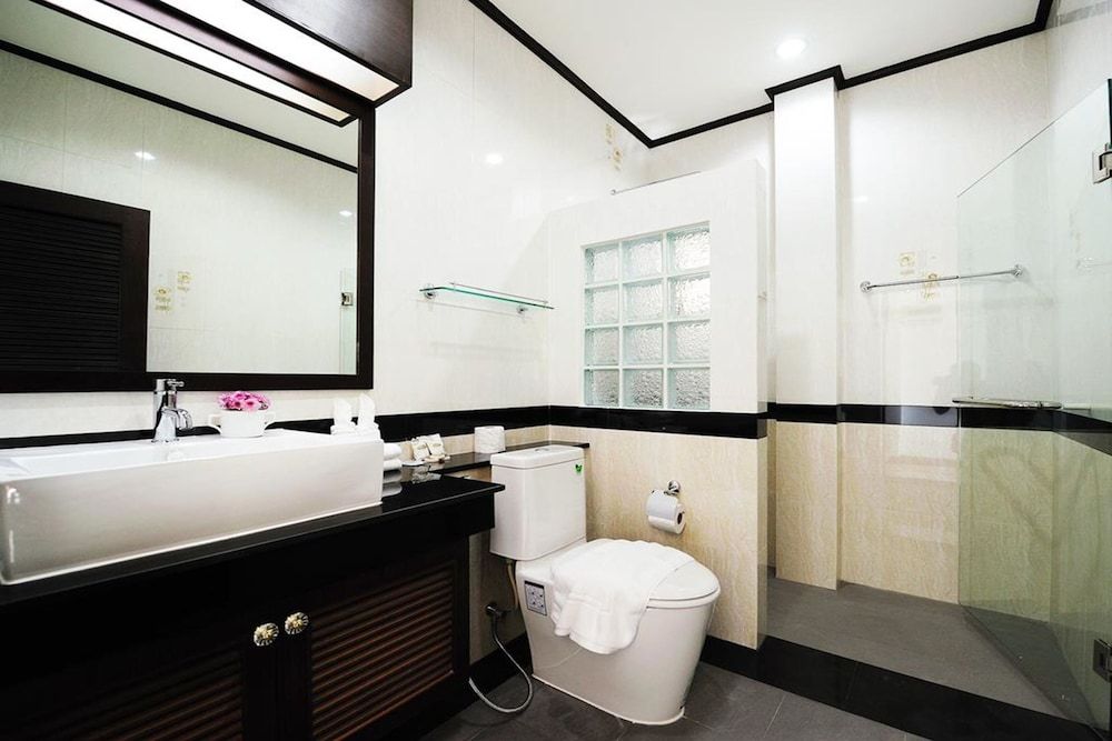 Baan Narakorn Private Pool 3-Bedroom Villa with Private Pool 23