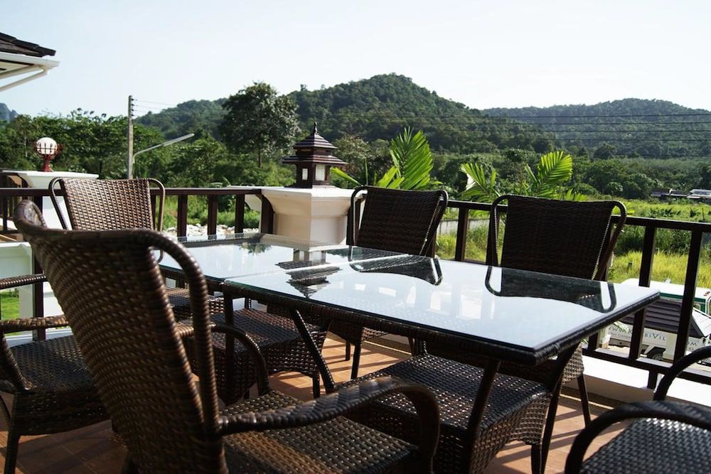 Baan Narakorn Private Pool 3-Bedroom Villa with Private Pool 16