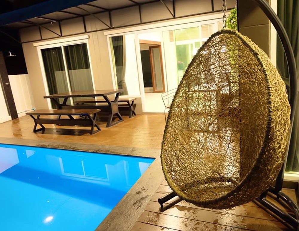 Moon Terrace Pool Villa 3-Bedroom Pool Villa 13