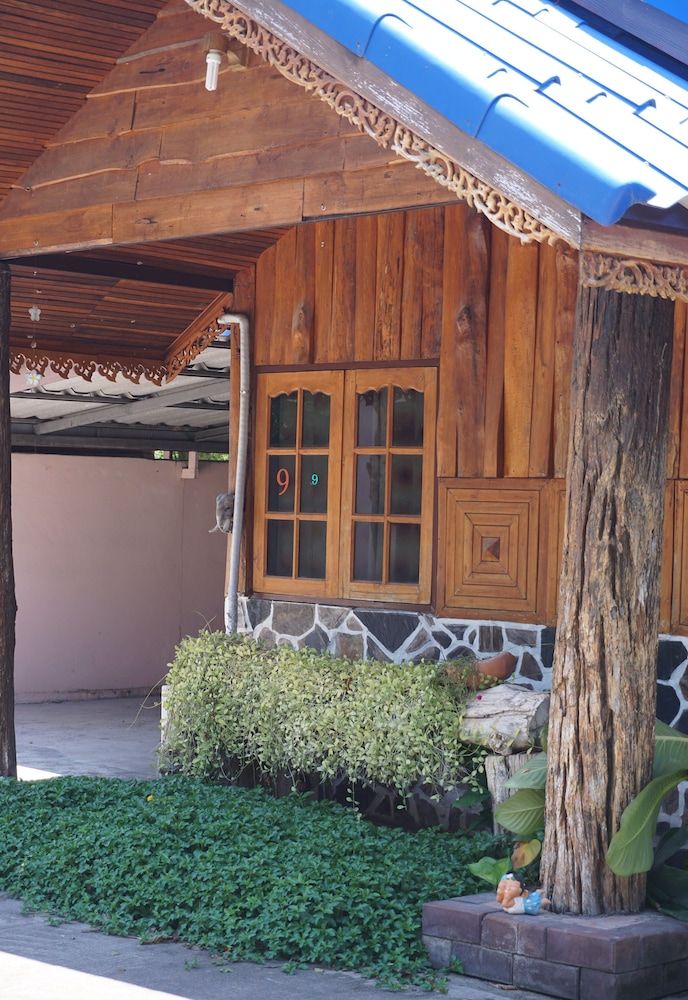 Baan Kieng Dao Resort Standard Double Room 4