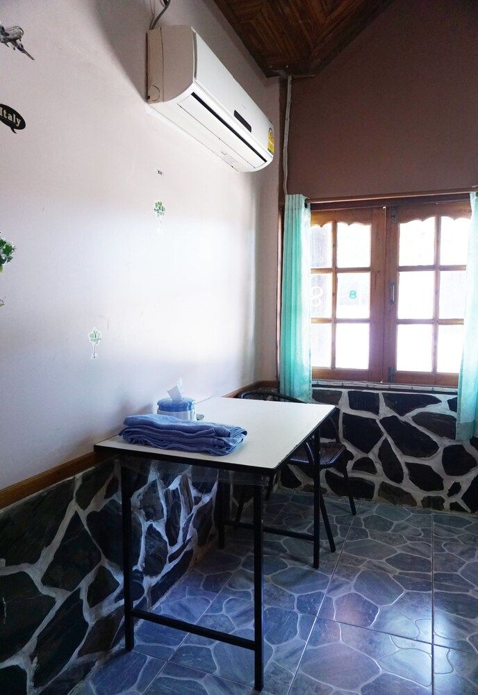 Baan Kieng Dao Resort Standard Double Room 7