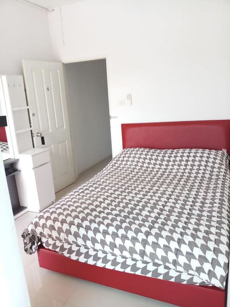 Single Room with No Window