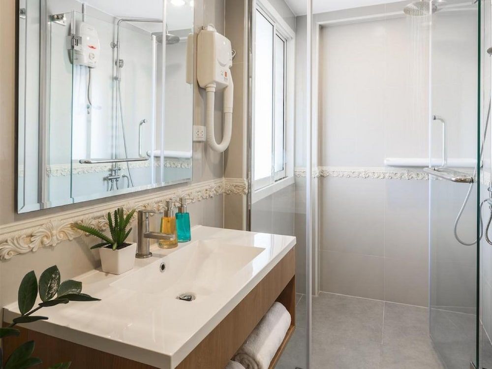 Ton Aor Place Hotel Ratchada Premier Superior Double Room 6