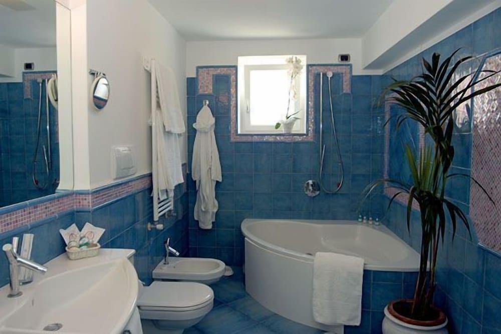 undefined Hotel La Floridiana 9