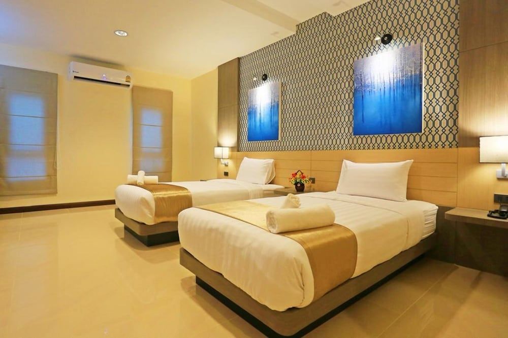 Deluxe Twin Room