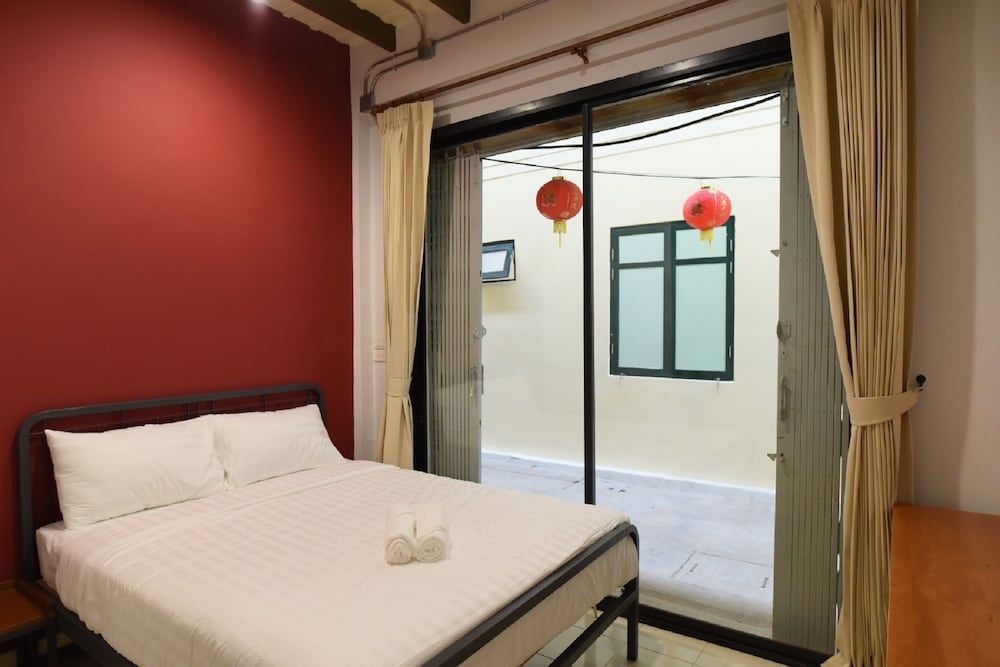 undefined Peace Factory Hostel 8