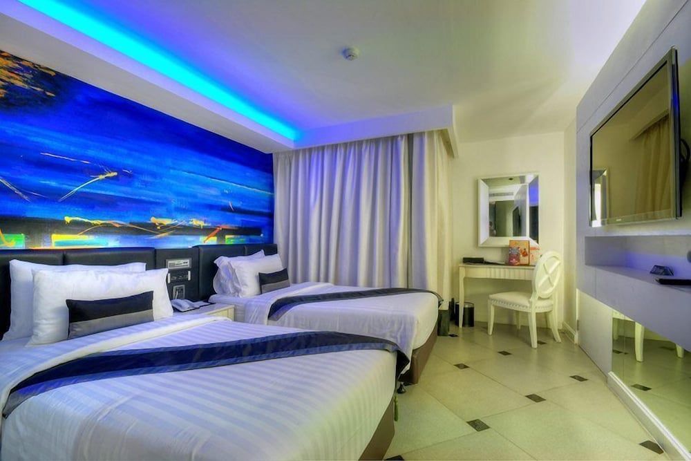 Aspira Skyy Sukhumvit 1 Deluxe Double or Twin Room 2