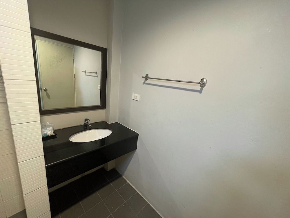 Naiyang Boutique Resort Twin Room, Terrace 6