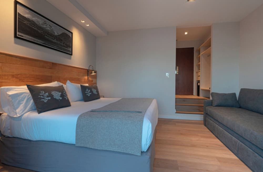 Superior Studio Suite, Balcony, Lake View