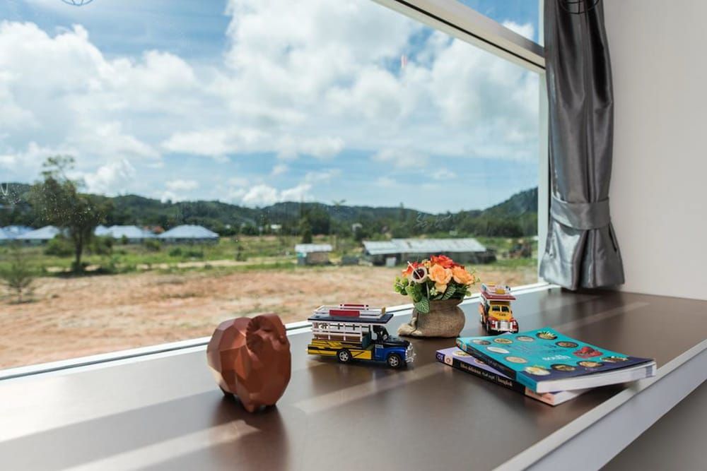 Slowlife Beach - Hostel 4-Bed Mixed Dormitory 9