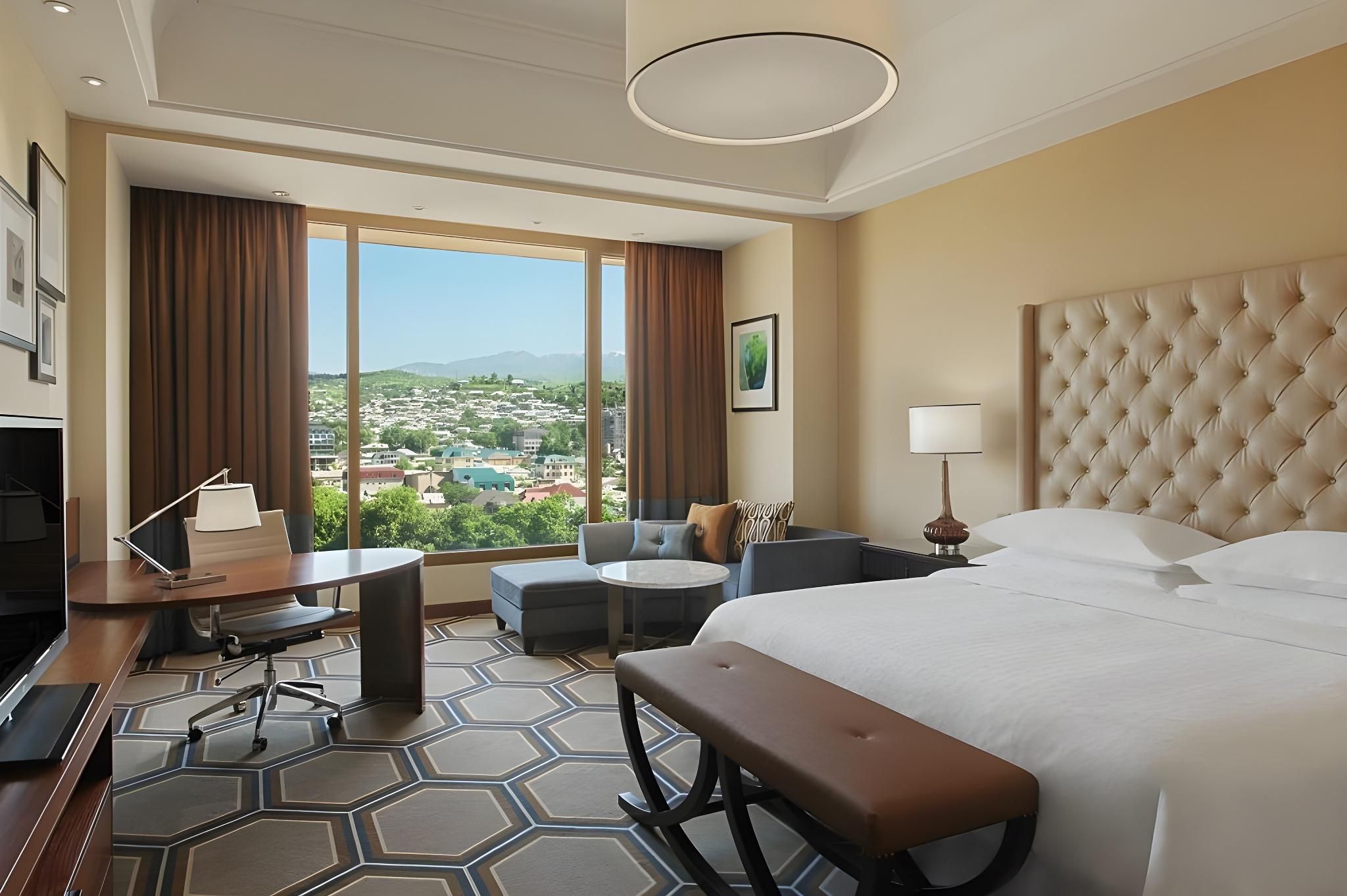 King one Bedroom Suite