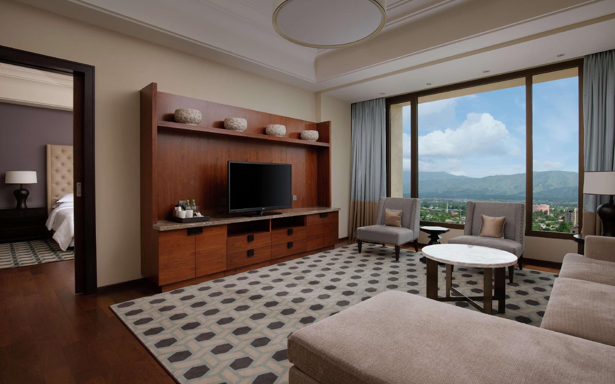 King one Bedroom Suite