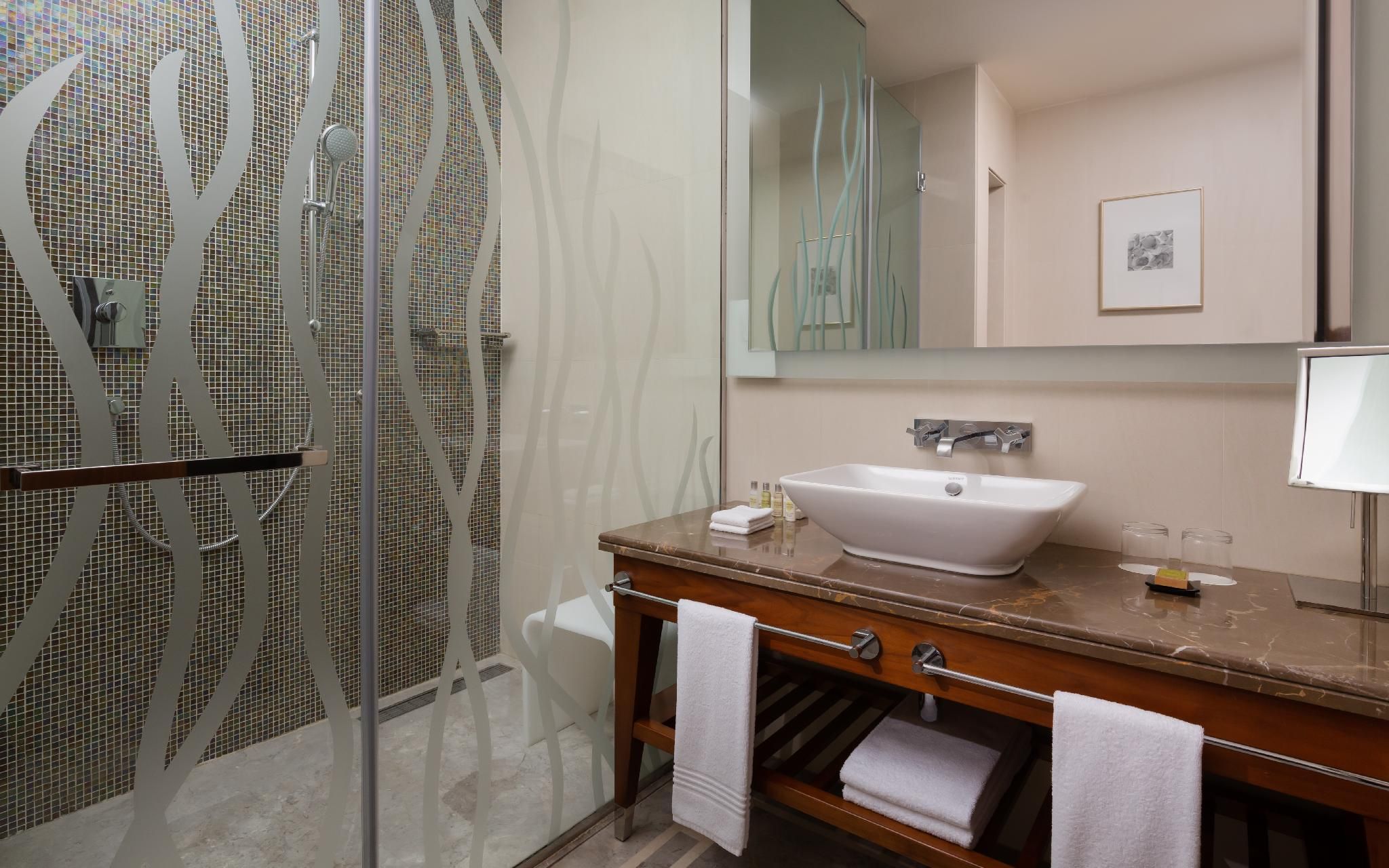 Hilton Dushanbe Twin Guest Room 3