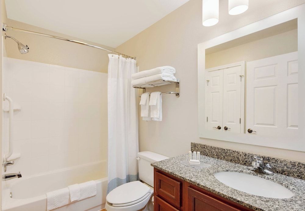 Suite, 1 Bedroom (Hearing Accessible)