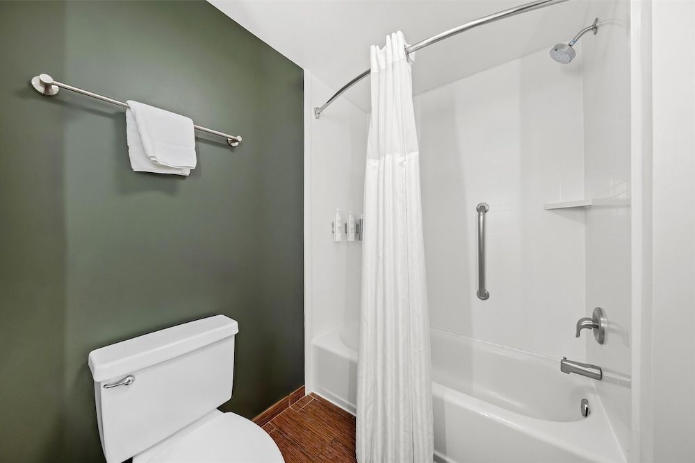 Room, 2 Queen Beds