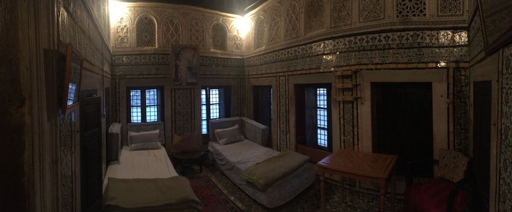 undefined Palais du XVIII ème siècle - Hostel 3