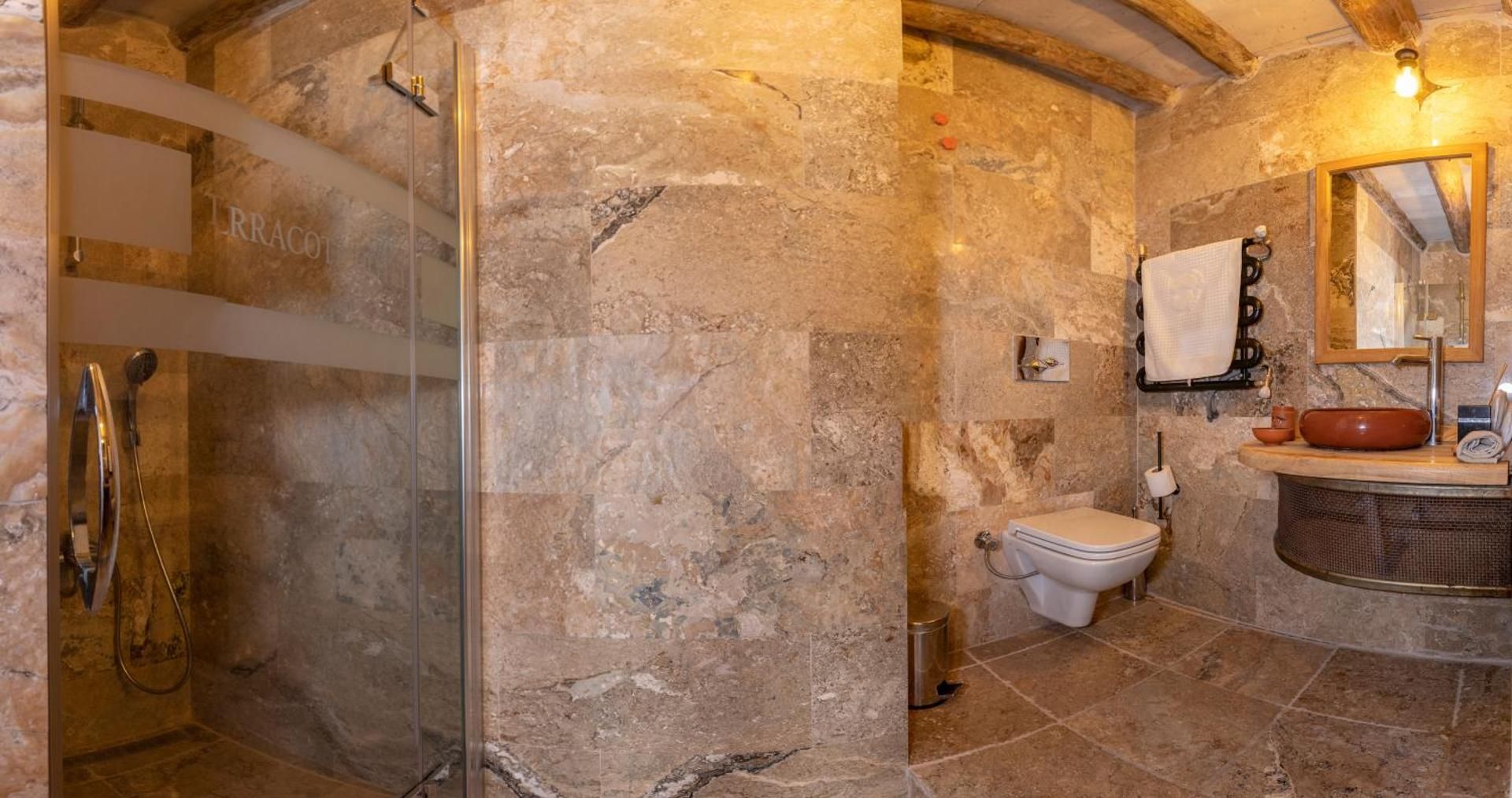 Terracota Hotel Deluxe Room 21