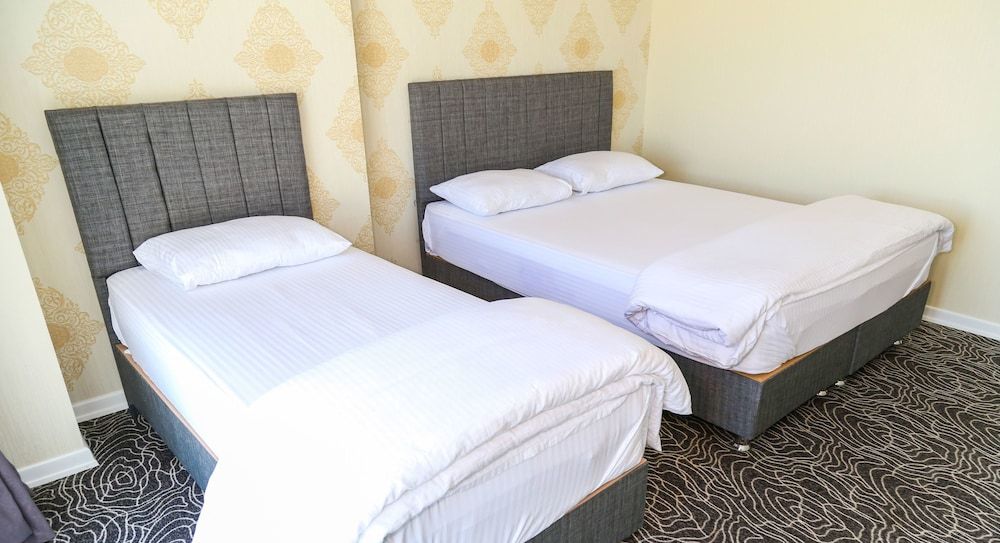 undefined Ercin Suite 5