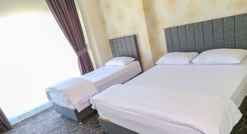 undefined Ercin Suite 7