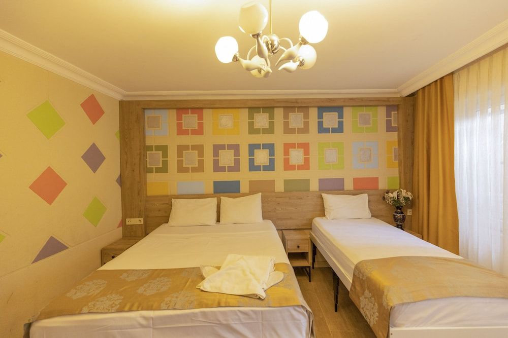 undefined De Marêe 6