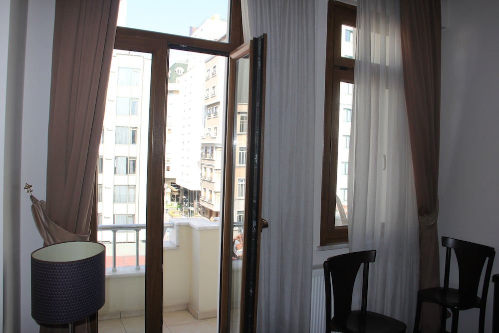 Taksim House Suites Deluxe Apartment, 1 Bedroom, Balcony 8