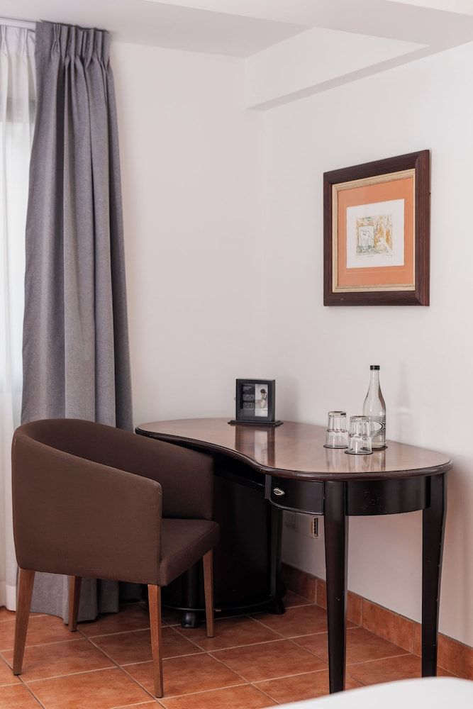 Hotel Presidente Standard Room, 1 King Bed 6