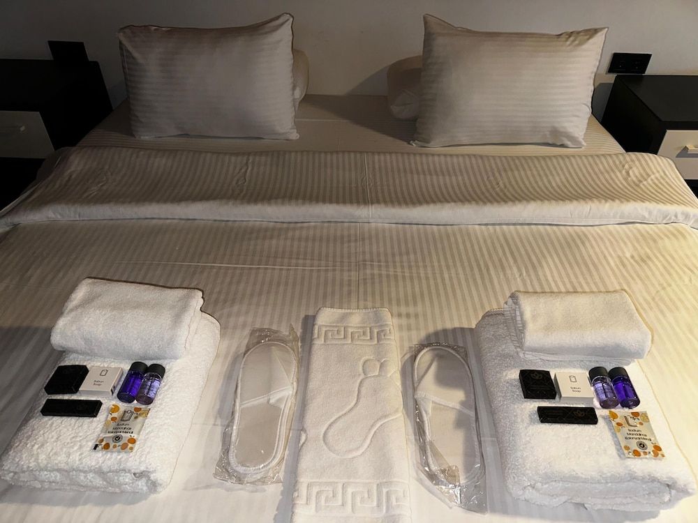 Mavilla Hotel Deluxe Room