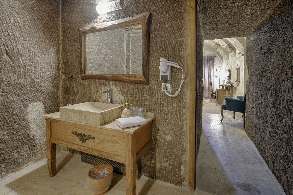 Hera Cave Suites Standard Double or Twin Room, Non Smoking 16