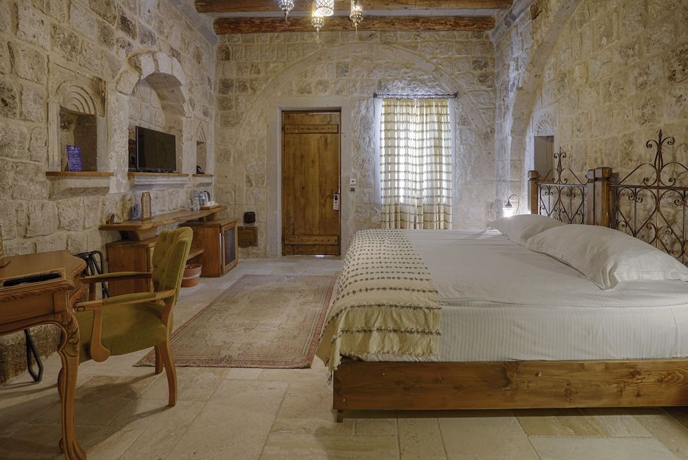 Hera Cave Suites Standard Double or Twin Room, Non Smoking 15