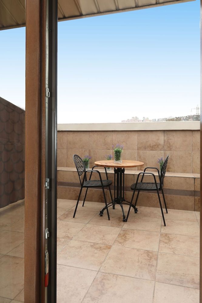 New Balturk Hotel Izmit Exclusive Suite, Jetted Tub 2