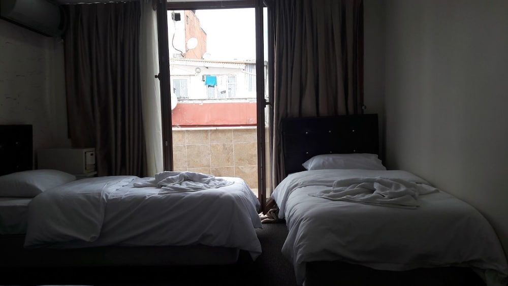 Istanbul Grand Aparts Standard Quadruple Room, 1 Bedroom 5